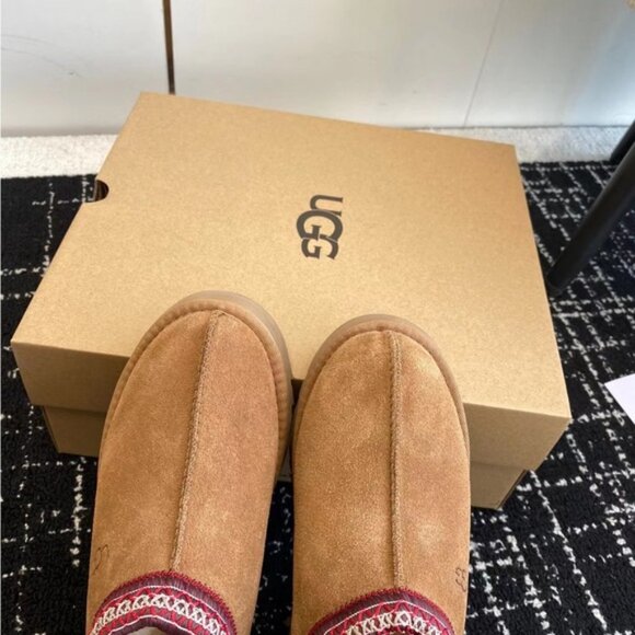 Ugg Tazz platform slippers in Chestnut - Picture 8 of 9